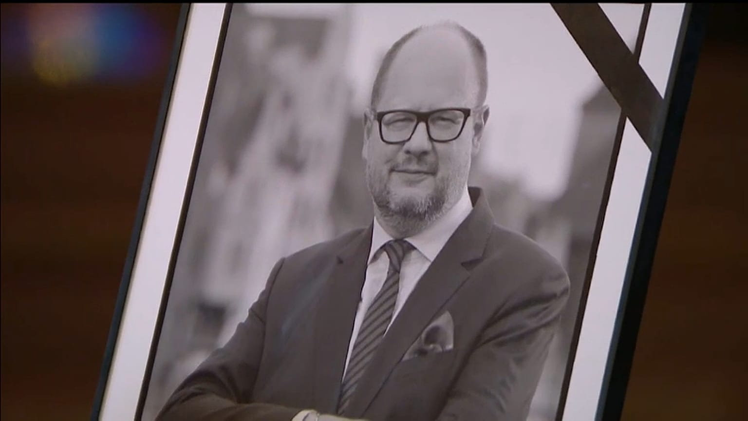 Beisetzung von Pawel Adamowicz: Staatstrauer in Polen