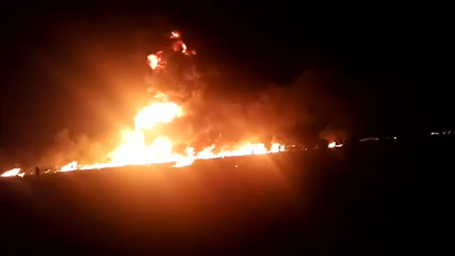 Al menos 67 muertos en una explosión en un oleoducto en México