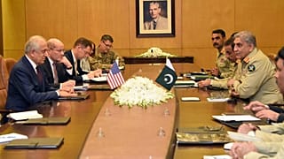 مذاکرات صلح افغانستان؛ طالبان گفتگو با خلیل‌زاد در پاکستان را رد کرد