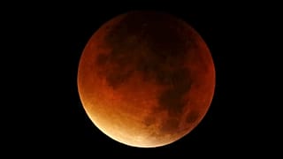 وقوع خسوف خونین گرگینه؛ در این باره چه می‌دانیم؟