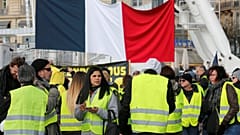 Κινητοποίηση γυναικών με κίτρινα γιλέκα