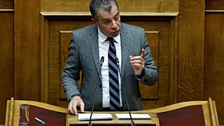 Θεοδωράκης: «Μας λάβωσαν, δεν μας σκότωσαν, συνεχίζουμε»