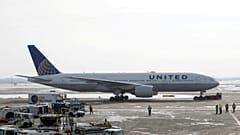 United Airlines passengers delayed on board plane for 16 hours