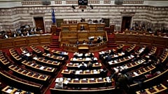 Υψηλοί τόνοι στη Βουλή για τη Συμφωνία των Πρεσπών