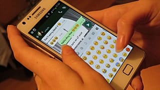 WhatsApp'ın 1 mesajın paylaşılmasını 5 kişiyle sınırlaması ne anlama geliyor?