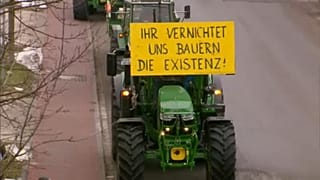 Tüntettek egy európai vasútvonal ellen