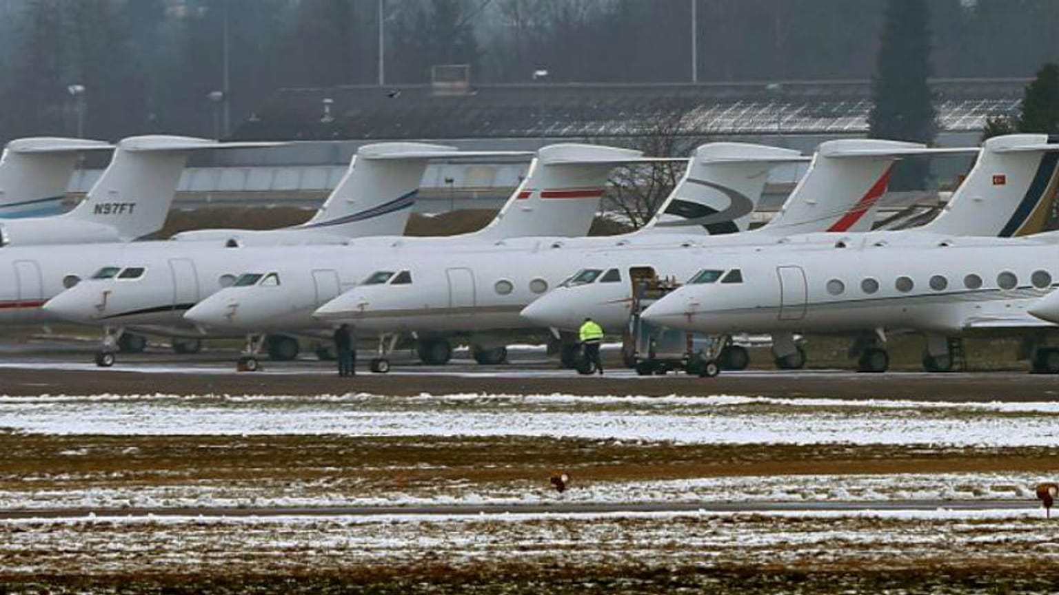 Davos'a katılanlar bin 500 jet kullandı: Zirvede küresel ısınma da tartışılıyor