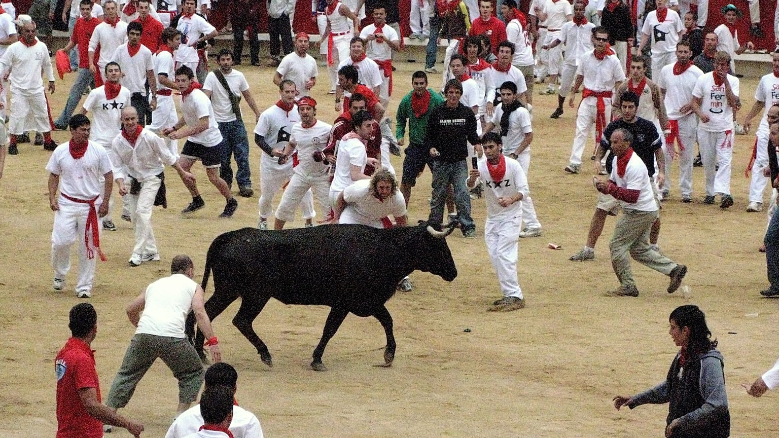 مهرجان سان فيرمينس في مدينة بامبلونا الإسبانية 