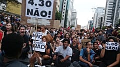 Aumento de preços dos transportes contestado em São Paulo