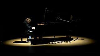 Piyanist Tuluyhan Uğurlu: Mozart sadece Avrupalıların olabilir mi? Mozart, hepimizin Mozart'ı