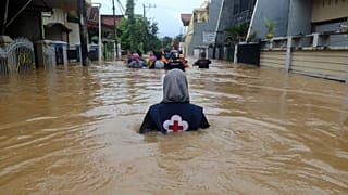 Egyre több áldozatot szednek az indonéziai áradások