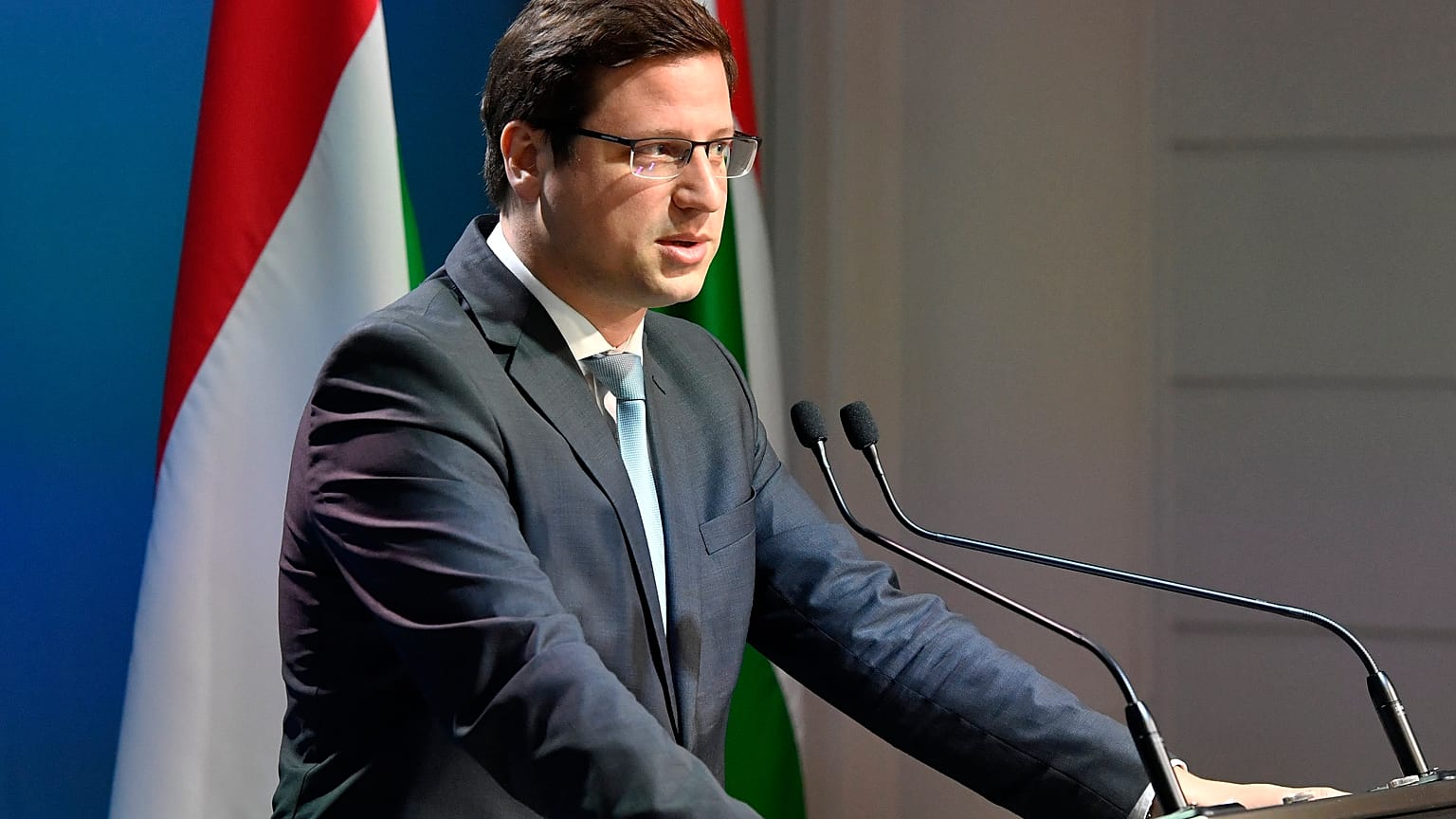 Gulyás: Birnbaummal sem a kormány, sem a Fidesz nem állt semmilyen szerződéses jogviszonyban