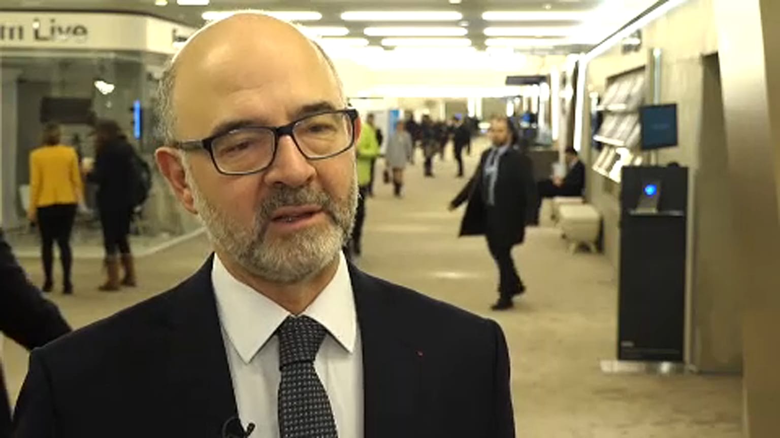 Μοσκοβισί: «Δεν πρέπει να υποτιμήσουμε ή να υπερεκτιμήσουμε τη λαϊκιστική απειλή»