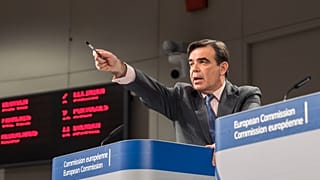Αποστάσεις Κομισιόν από την δήλωση Αβραμόπουλου για Συμφωνία Πρεσπών