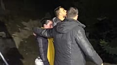 Celebran una vigilia para mandar fuerzas al pequeño atrapado en un pozo en España