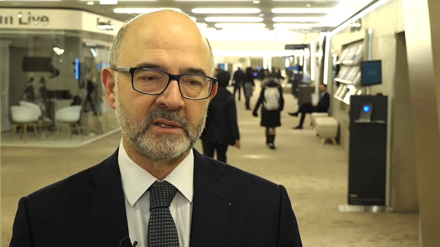 Moscovici: "Non volevamo il referendum, ora dipende dal Regno Unito"