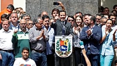 Guaidó pide el apoyo al Ejército de Venezuela: "Pónganse del lado del pueblo"