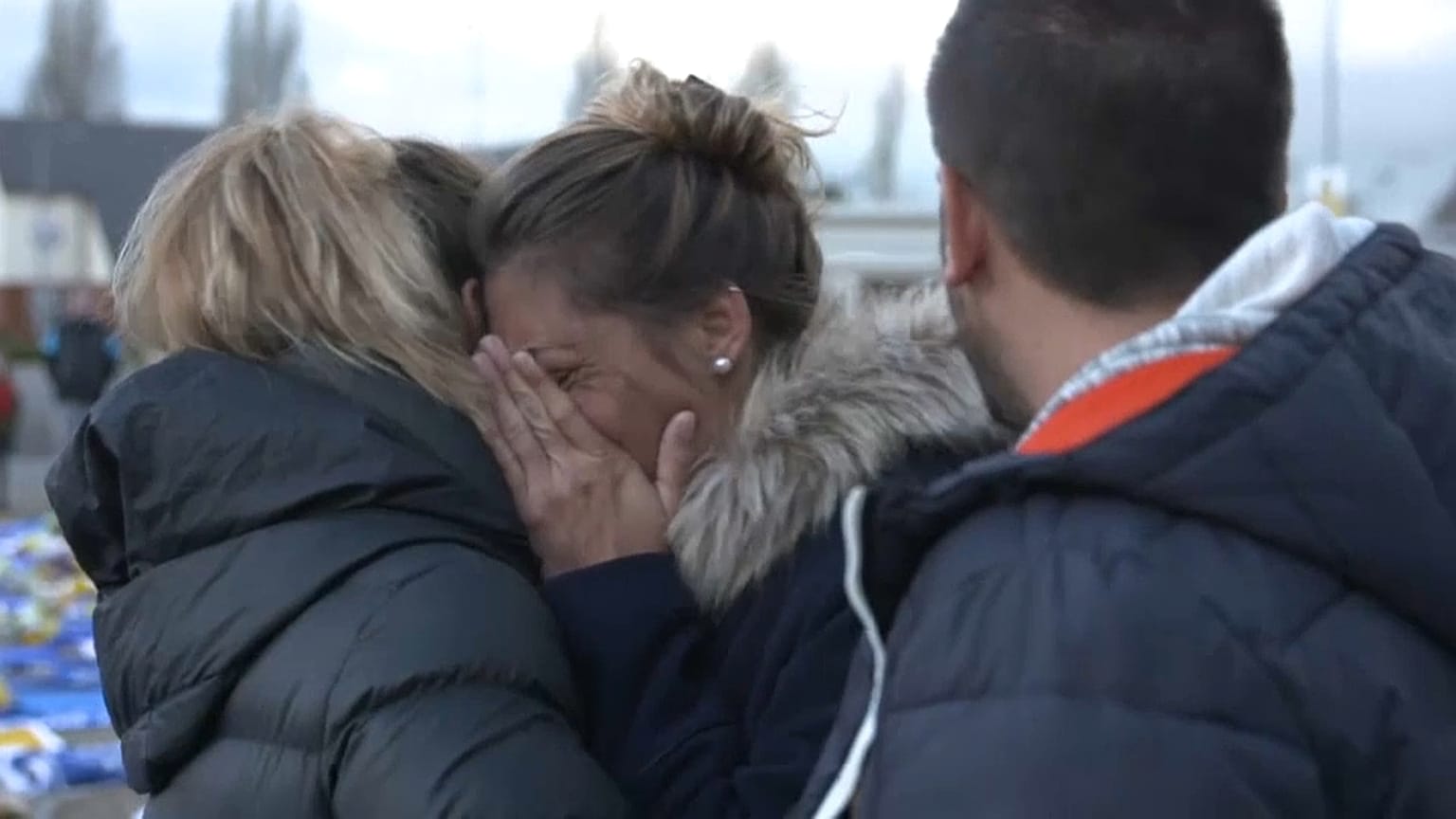Emiliano Sala, sorella e calciatori: "continueremo a cercarlo"
