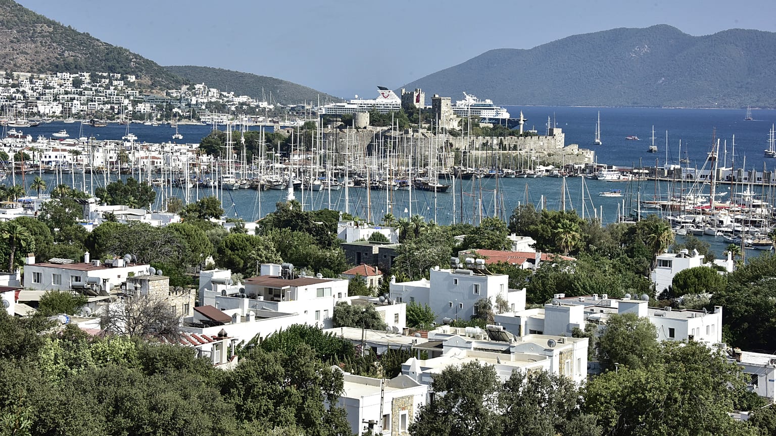 Türkiye'ye gelen Rus ve Ukraynalı turistlerin sayısında artış