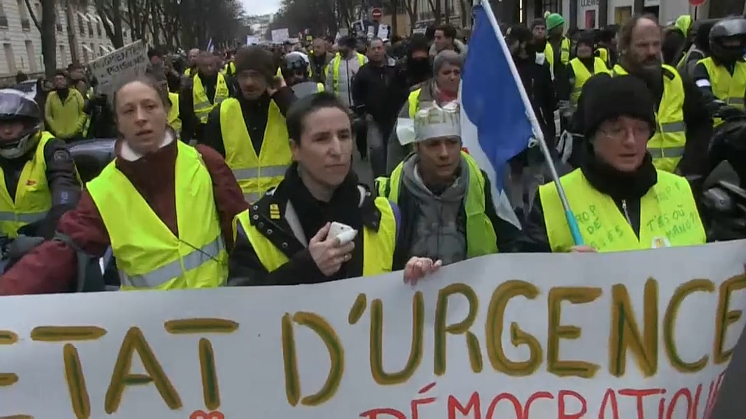 "Coletes Amrelos" voltam às ruas para Ato XI