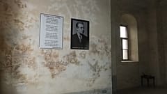 Sabahattin Ali'nin kitaplarının indirimli mağazada satılması tartışma yarattı