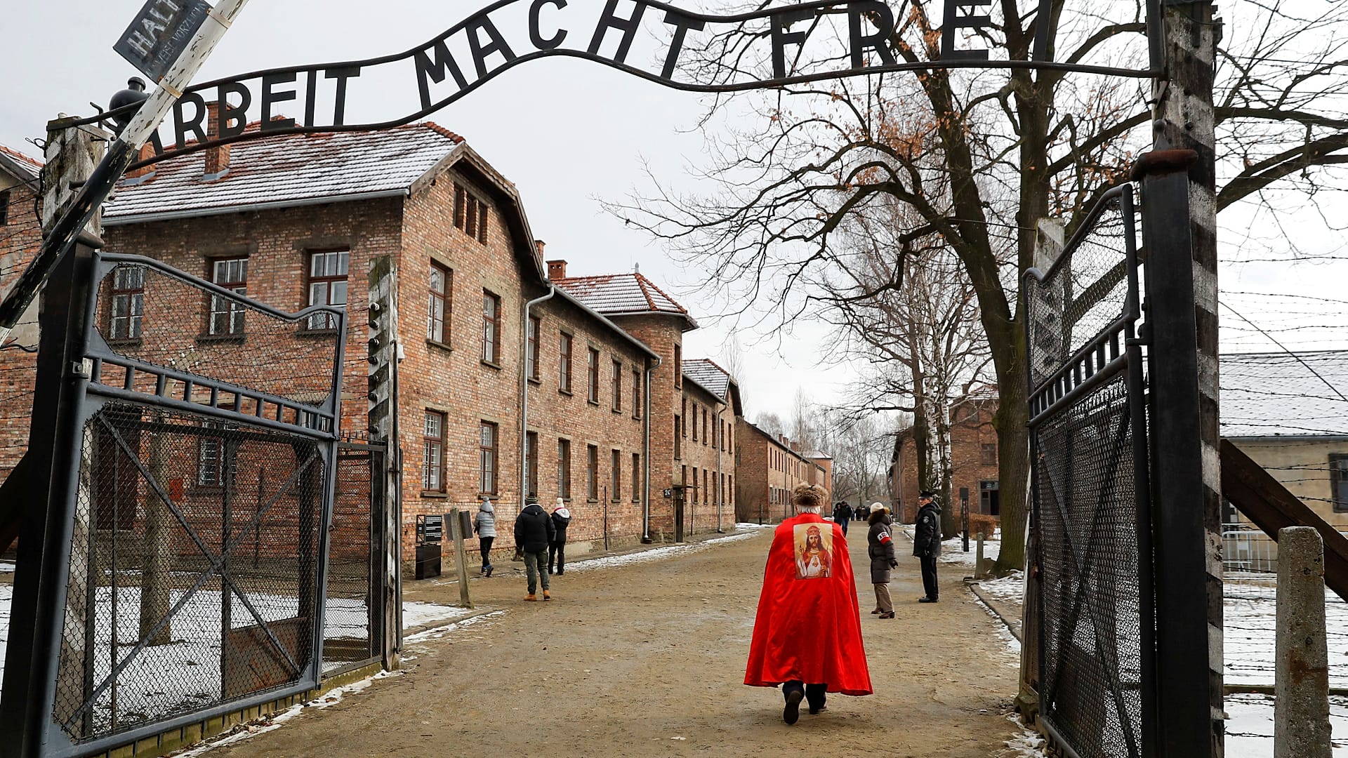 Memorial held at Auschwitz on International Holocaust Remembrance Day ...