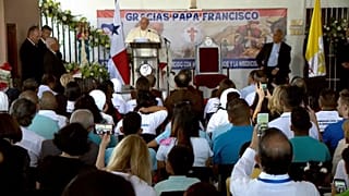 El papa pide una solución "justa y pacífica" para Venezuela