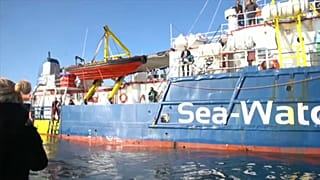Sea Watch3: ancora bloccata al largo di Siracusa