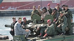 El Kremlin tacha de "bulo" que mercenarios rusos protejan a Maduro
