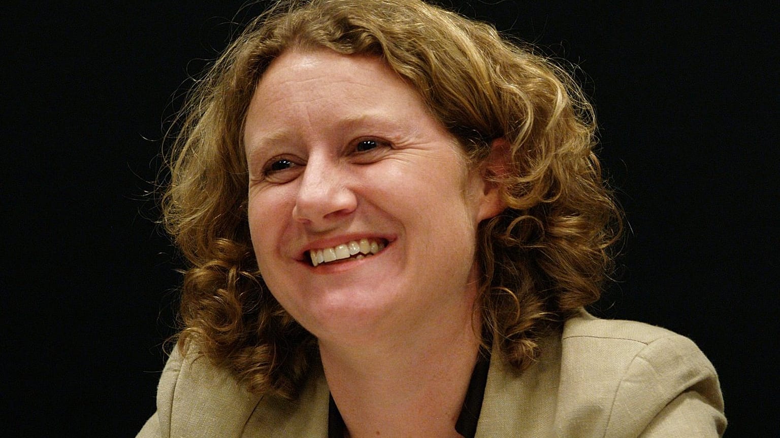 Eurodeputada Judith Sargentini acusa governo húngaro de assédio moral