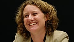 Eurodeputada Judith Sargentini acusa governo húngaro de assédio moral