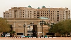 السعودية تطلق سراح 7 حوثيين وتعيدهم إلى اليمن في أول عملية تبادل للأسرى