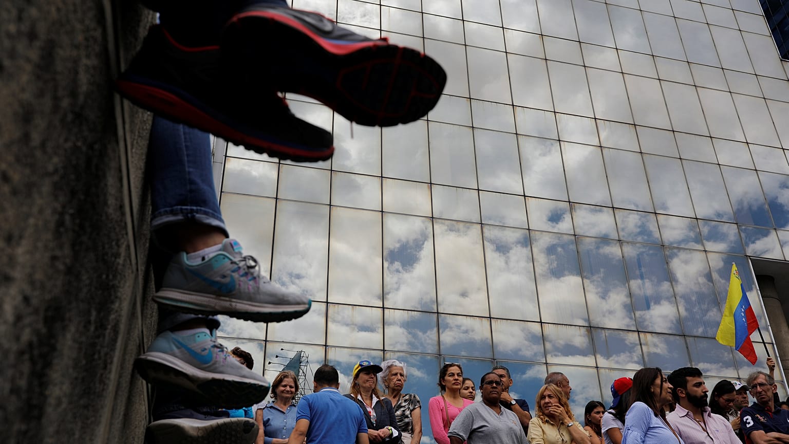 Liberados los periodistas franceses y de la Agencia EFE detenidos en Venezuela