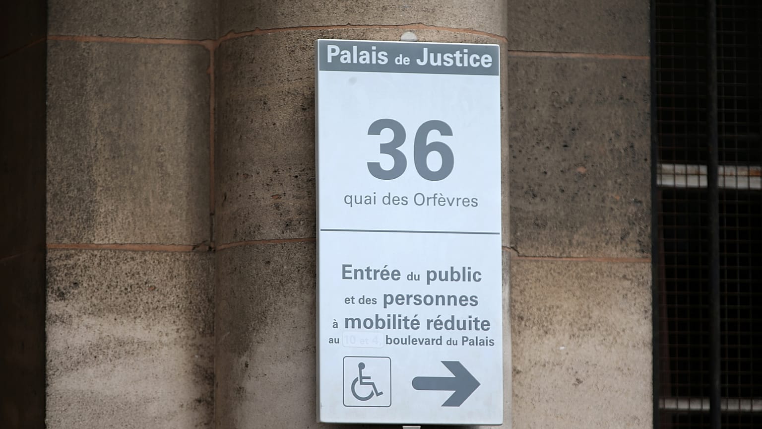 Viol d'une Canadienne au "36" à Paris : 7 ans de prison pour 2 policiers