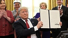 Trump: Başkanlığı seviyorum ancak para kaybediyorum