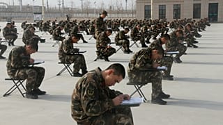 Çin'in Doğu Türkistan'da görevlendireceği paramiliter güçler