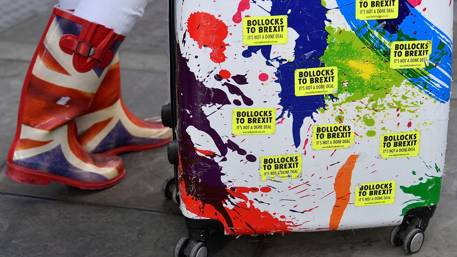 La UE acuerda otorgar libre visado a todos los ciudadanos británicos aún sin acuerdo de Brexit