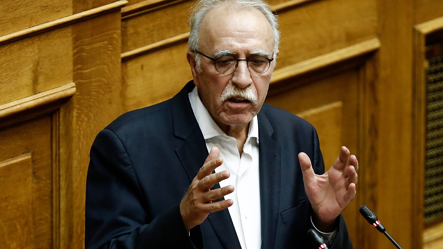 Δημήτρης Βίτσας: «Θα εντάξουμε στην κοινωνία 20.000 πρόσφυγες-μετανάστες»