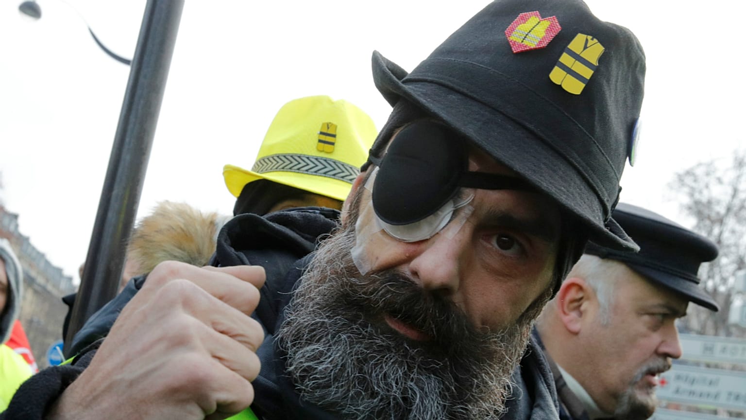 Jeróme Rodruigues em mais um ato de protesto dos "coletes amarelos"
