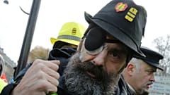Jeróme Rodruigues em mais um ato de protesto dos "coletes amarelos"