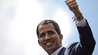 Βενεζουέλα: 19 ευρωπαϊκές χώρες αναγνώρισαν τον Γκουαϊδό