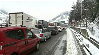 Járhatatlan egy ausztriai határátkelő 