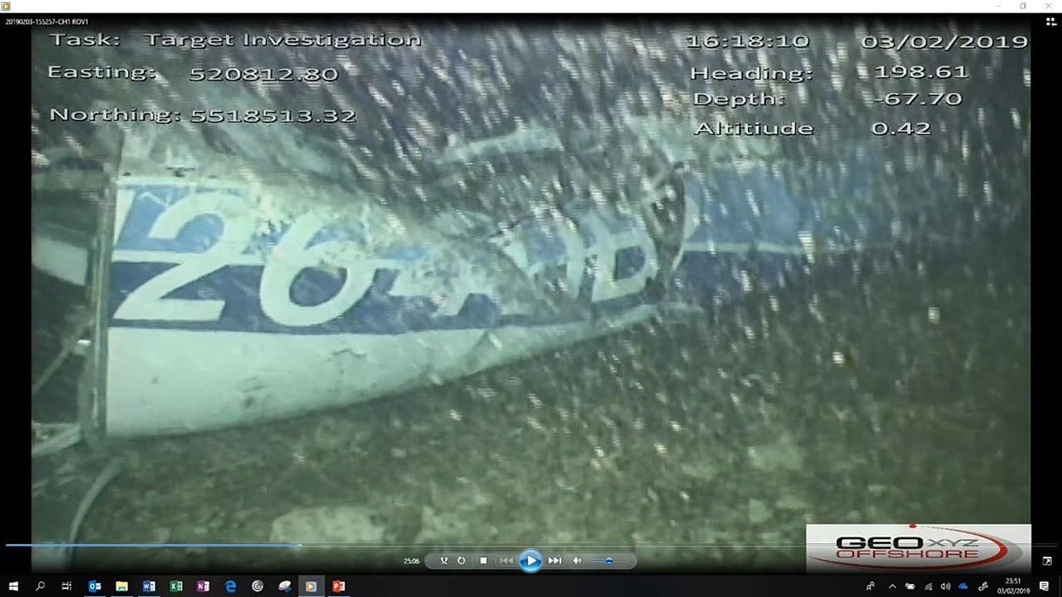 Localizado un cuerpo en los restos del avión en el que viajaba Sala