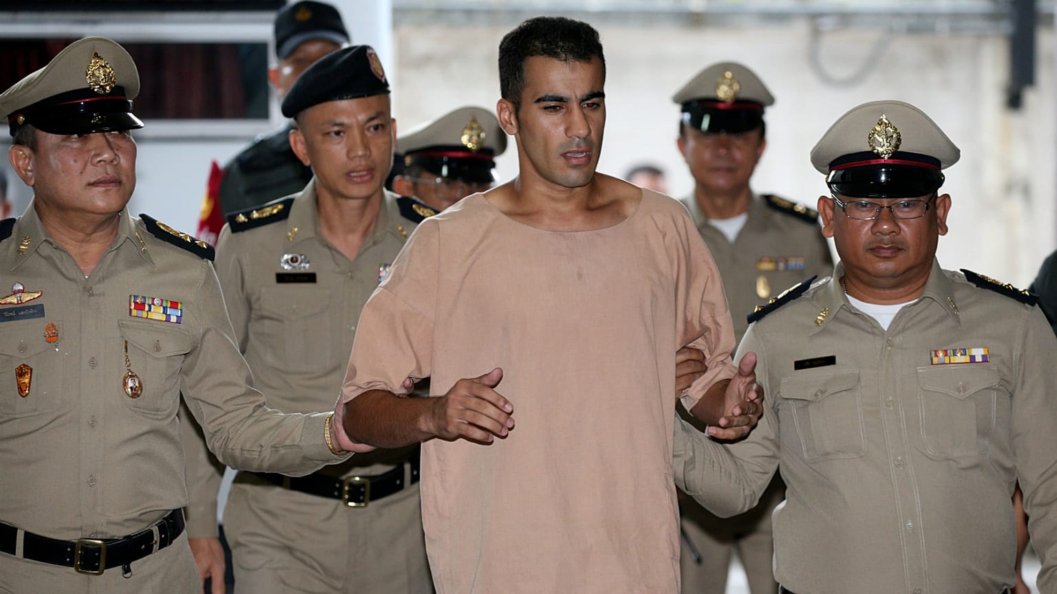 محكمة تايلاندية تمدد حبس لاعب كرة القدم البحريني العريبي 60 يوماً 