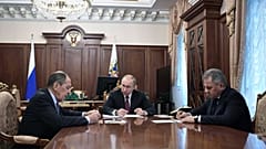 Lavrov: Soğuk Savaş'ın yeni bir aşamasında değiliz, bu yeni bir dönem