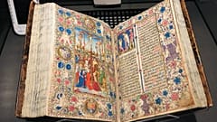 Biblioteca Corvina exposta em Budapeste