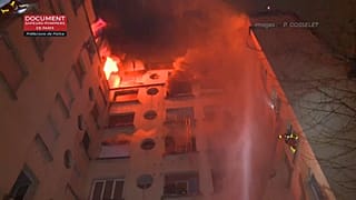 Szándékos gyújtogatás okozhatta a halálos párizsi épülettüzet