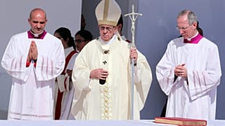 Pope Francis wraps up historic visit to UAE after peninsula's first-ever papal Mass