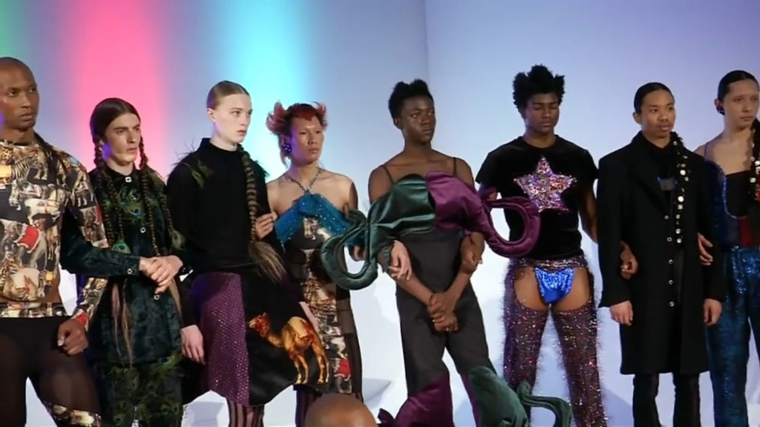 New York: la moda no-gender che si ispira ai Balletti russi
