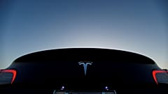 Másodszor csökkenti az idén a Tesla a Model 3 árát